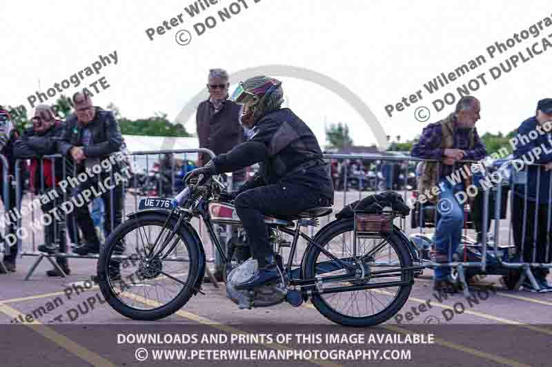 Vintage motorcycle club;eventdigitalimages;no limits trackdays;peter wileman photography;vintage motocycles;vmcc banbury run photographs